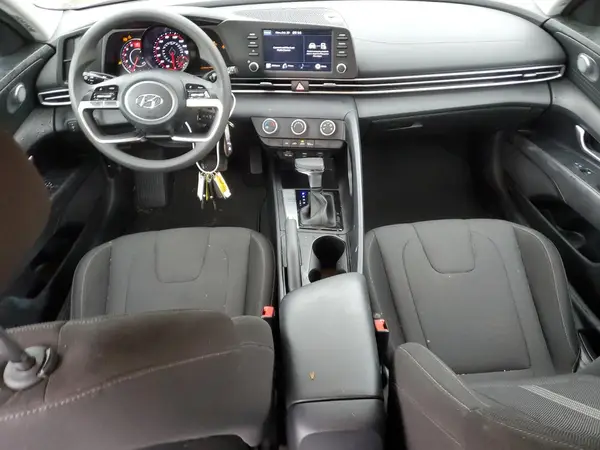 5NPLL4AG5NH084138 2022 HYUNDAI ELANTRA - Image 8