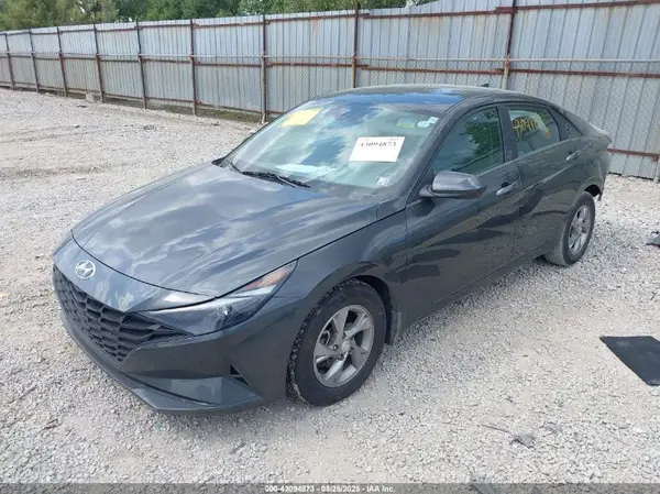 5NPLL4AG5PH115729 2023 HYUNDAI ELANTRA - Image 2