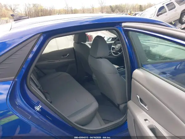 5NPLL4AG6MH016493 2021 HYUNDAI ELANTRA - Image 8