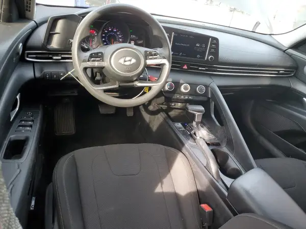 5NPLL4AG6MH040566 2021 HYUNDAI ELANTRA - Image 8