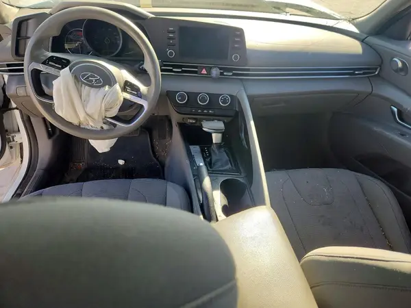 5NPLL4AG6MH042267 2021 HYUNDAI ELANTRA - Image 8