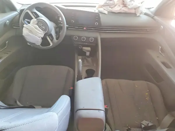 5NPLL4AG6MH046612 2021 HYUNDAI ELANTRA - Image 8