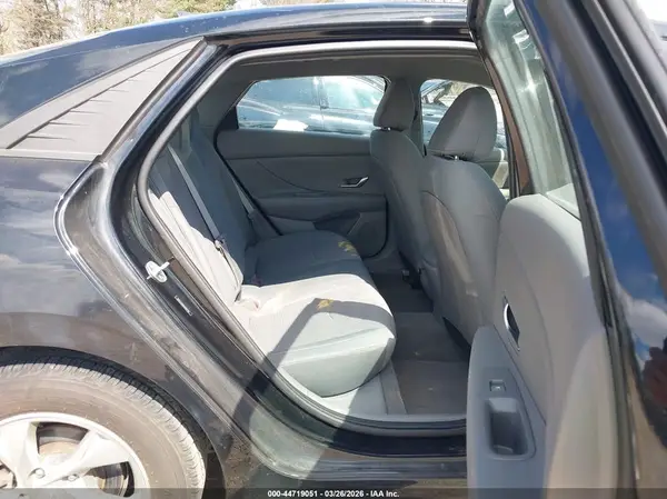 5NPLL4AG6MH047341 2021 HYUNDAI ELANTRA - Image 8