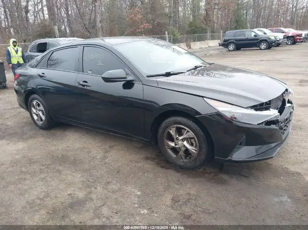 5NPLL4AG6NH061595 2022 HYUNDAI ELANTRA - Image 1