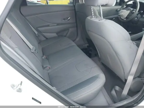 5NPLL4AG6NH068255 2022 HYUNDAI ELANTRA - Image 8
