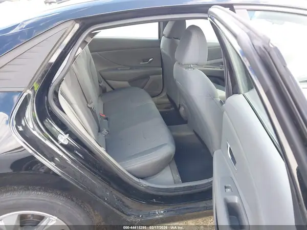 5NPLL4AG6NH074279 2022 HYUNDAI ELANTRA - Image 8