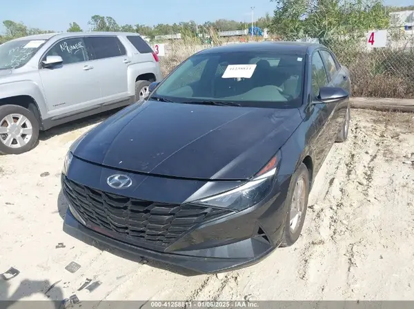 5NPLL4AG7MH032217 2021 HYUNDAI ELANTRA - Image 2