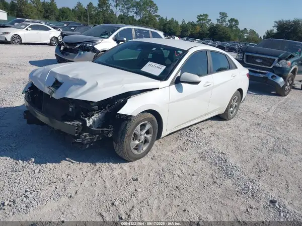 5NPLL4AG7MH041810 2021 HYUNDAI ELANTRA - Image 2
