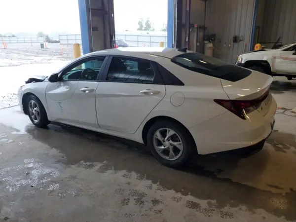 5NPLL4AG7NH058267 2022 HYUNDAI ELANTRA - Image 2