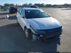 5NPLL4AG7NH059080 2022 HYUNDAI ELANTRA
