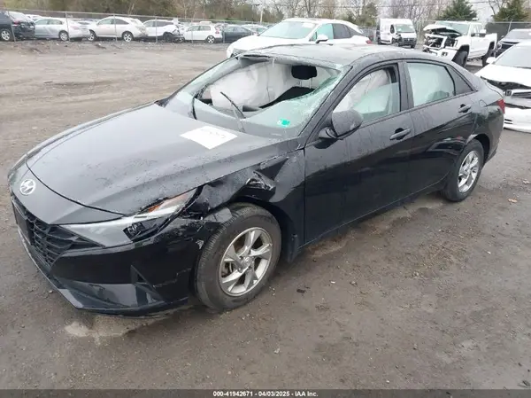 5NPLL4AG7NH072024 2022 HYUNDAI ELANTRA - Image 2