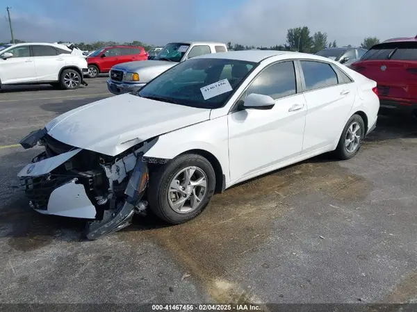 5NPLL4AG7PH114159 2023 HYUNDAI ELANTRA - Image 2