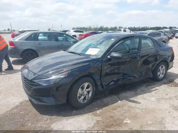5NPLL4AG8MH037152 2021 HYUNDAI ELANTRA - Image 2
