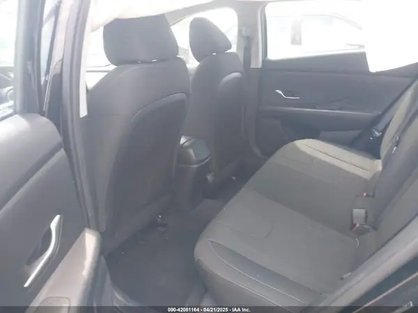5NPLL4AG8MH037152 2021 HYUNDAI ELANTRA - Image 8
