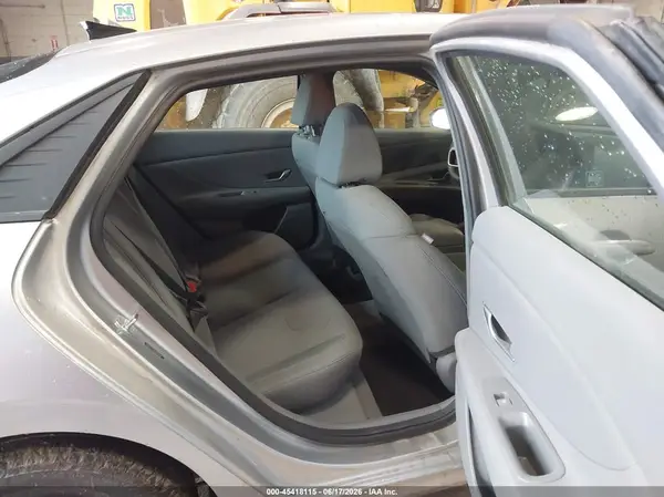 5NPLL4AG8MH042884 2021 HYUNDAI ELANTRA - Image 8
