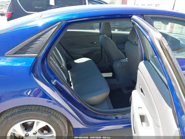 5NPLL4AG8MH045980 2021 HYUNDAI ELANTRA - Image 8