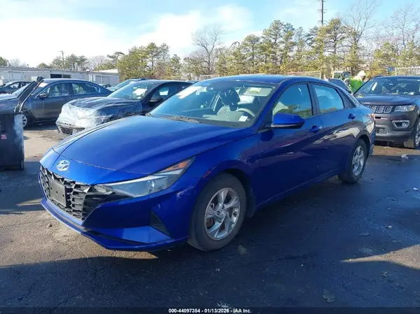 5NPLL4AG8NH056432 2022 HYUNDAI ELANTRA - Image 2