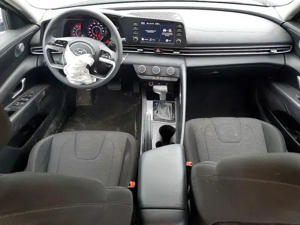 5NPLL4AG8NH077071 2022 HYUNDAI ELANTRA - Image 8