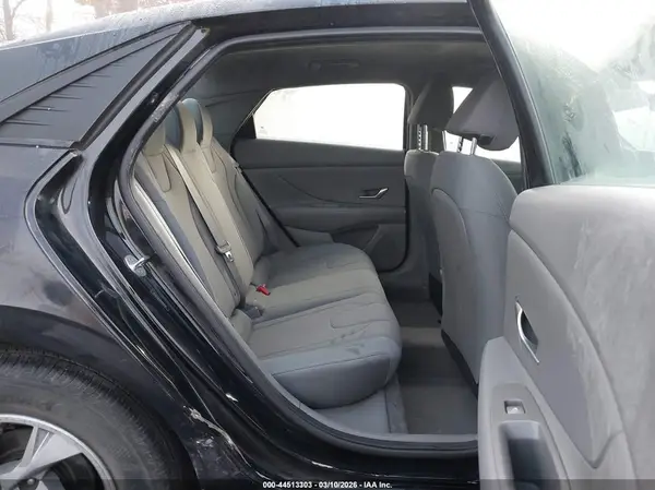 5NPLL4AG8PH095038 2023 HYUNDAI ELANTRA - Image 8