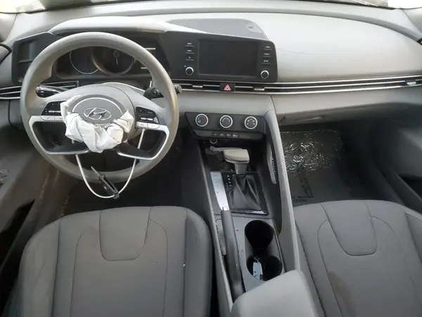 5NPLL4AG9MH016052 2021 HYUNDAI ELANTRA - Image 8