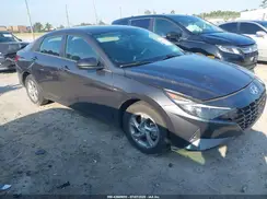5NPLL4AG9MH045695 2021 HYUNDAI ELANTRA