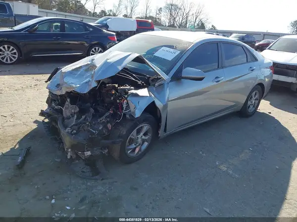 5NPLL4AG9MH047317 2021 HYUNDAI ELANTRA - Image 2