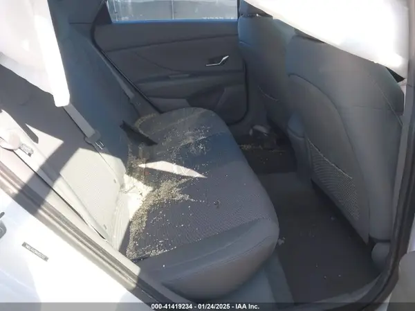 5NPLL4AG9NH055757 2022 HYUNDAI ELANTRA - Image 8