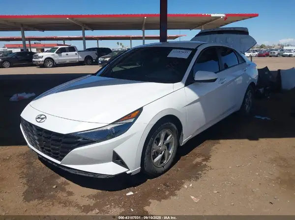 5NPLL4AG9NH080058 2022 HYUNDAI ELANTRA - Image 2