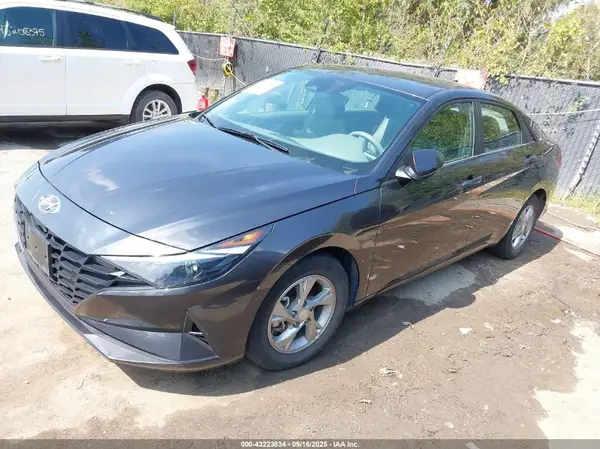 5NPLL4AG9NH082084 2022 HYUNDAI ELANTRA - Image 2