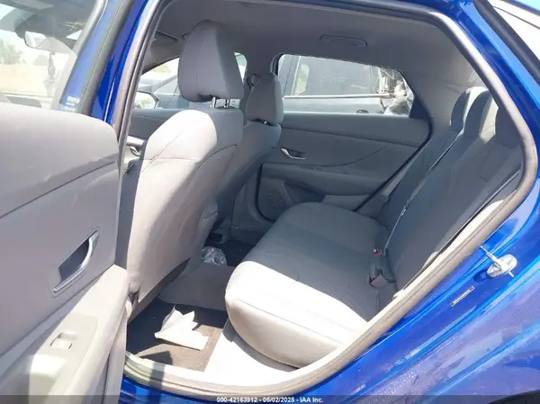 5NPLL4AG9NH082246 2022 HYUNDAI ELANTRA - Image 8