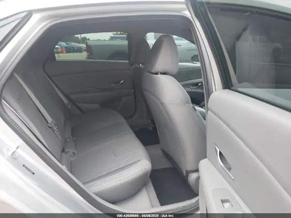 5NPLL4AG9PH090088 2023 HYUNDAI ELANTRA - Image 8