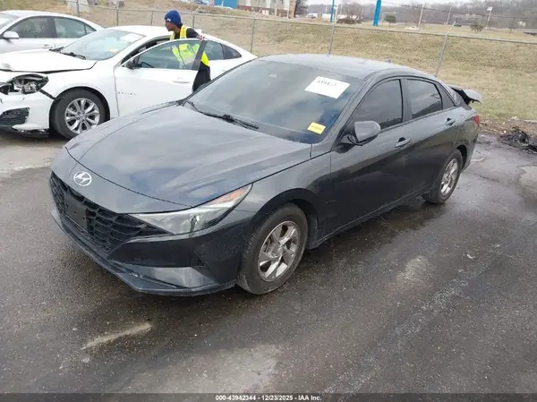 5NPLL4AGXMH014780 2021 HYUNDAI ELANTRA - Image 2