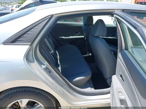 5NPLL4AGXMH049352 2021 HYUNDAI ELANTRA - Image 8