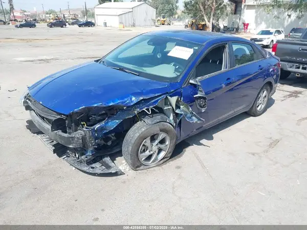 5NPLL4AGXNH072602 2022 HYUNDAI ELANTRA - Image 2
