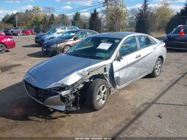 5NPLL4AGXNH075242 2022 HYUNDAI ELANTRA - Image 2