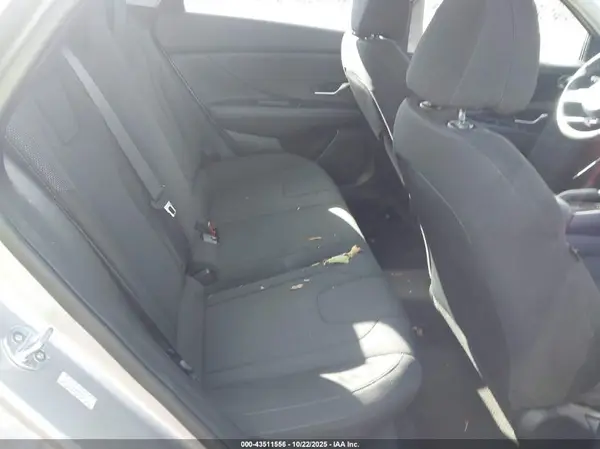 5NPLL4AGXNH075242 2022 HYUNDAI ELANTRA - Image 8