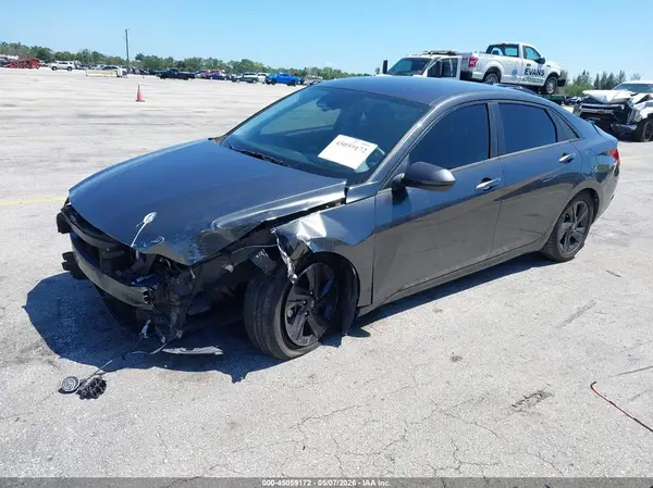 5NPLM4AG0MH002103 2021 HYUNDAI ELANTRA - Image 2