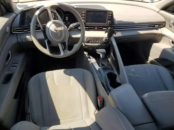 5NPLM4AG0MH002697 2021 HYUNDAI ELANTRA - Image 8