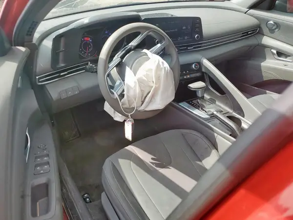 5NPLM4AG0MH007818 2021 HYUNDAI ELANTRA - Image 8