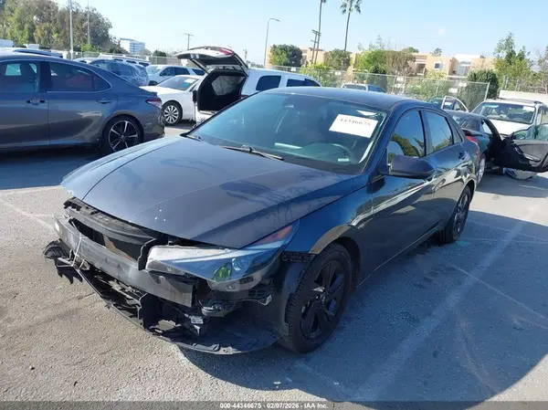 5NPLM4AG0MH017619 2021 HYUNDAI ELANTRA - Image 2