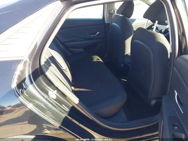 5NPLM4AG0MH017703 2021 HYUNDAI ELANTRA - Image 8