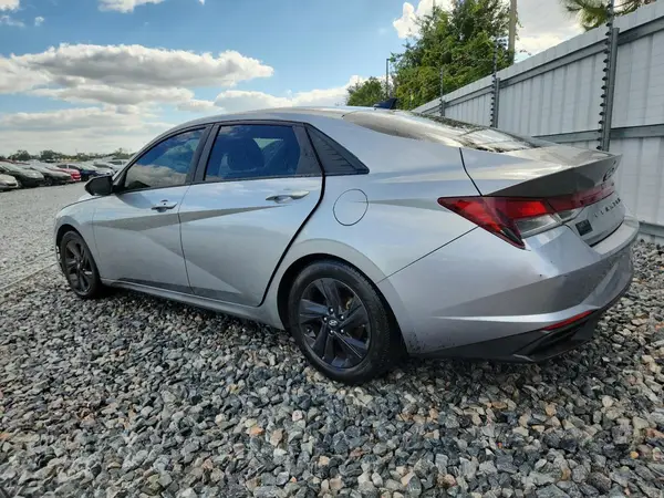 5NPLM4AG0MH028426 2021 HYUNDAI ELANTRA - Image 2