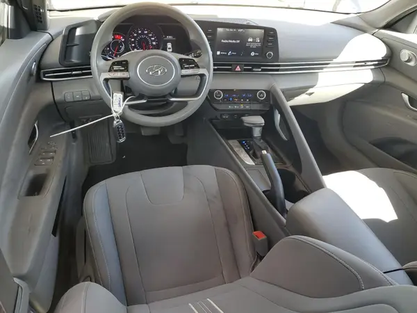 5NPLM4AG0MH036025 2021 HYUNDAI ELANTRA - Image 8