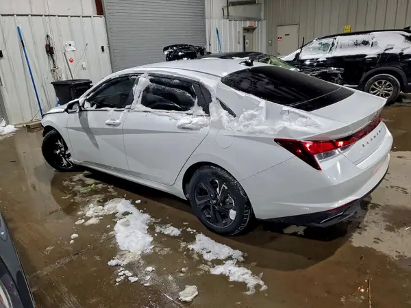5NPLM4AG0MH042374 2021 HYUNDAI ELANTRA - Image 2
