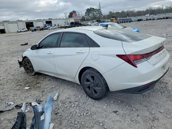 5NPLM4AG0MH045811 2021 HYUNDAI ELANTRA - Image 2