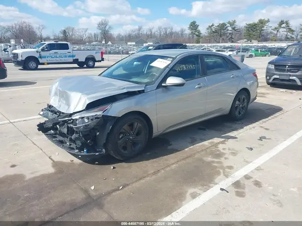 5NPLM4AG0MH051835 2021 HYUNDAI ELANTRA - Image 2