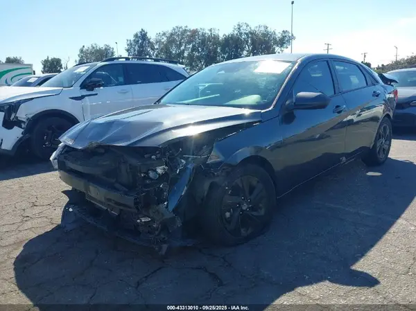 5NPLM4AG0MH052984 2021 HYUNDAI ELANTRA - Image 2