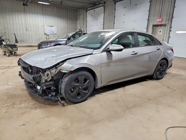 5NPLM4AG0NH057233 2022 HYUNDAI ELANTRA - Image 1