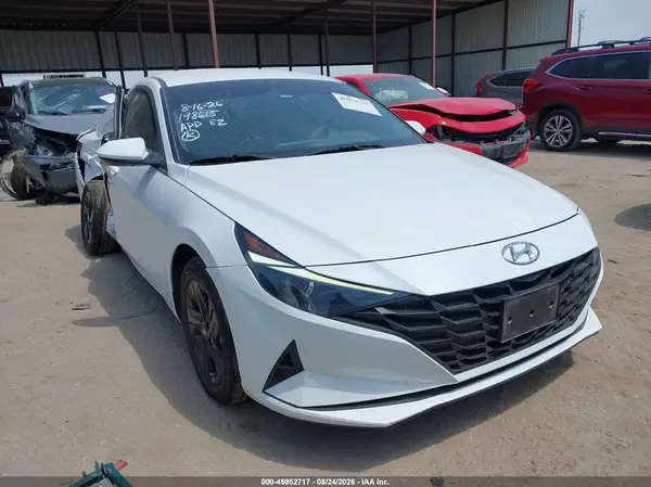 5NPLM4AG0NH059709 2022 HYUNDAI ELANTRA - Image 1