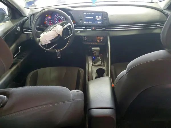 5NPLM4AG0NH060018 2022 HYUNDAI ELANTRA - Image 8